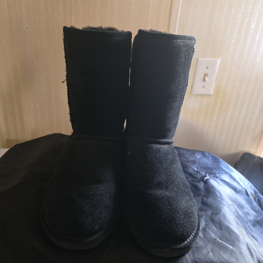 BearPaw Black Womans Boots